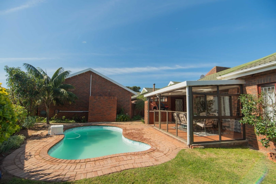 3 Bedroom Property for Sale in Summerstrand Eastern Cape